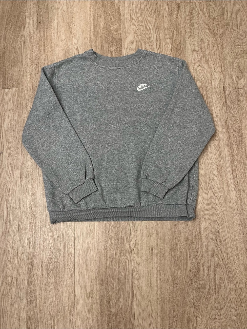 nike sweatshirt